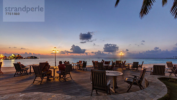 Restaurant in der Abenddämmerung Paradise Island