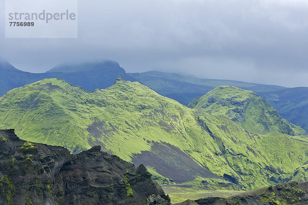 Felslandschaft auf der Wanderung von der Þakgil zum Höfðabrekkajökull