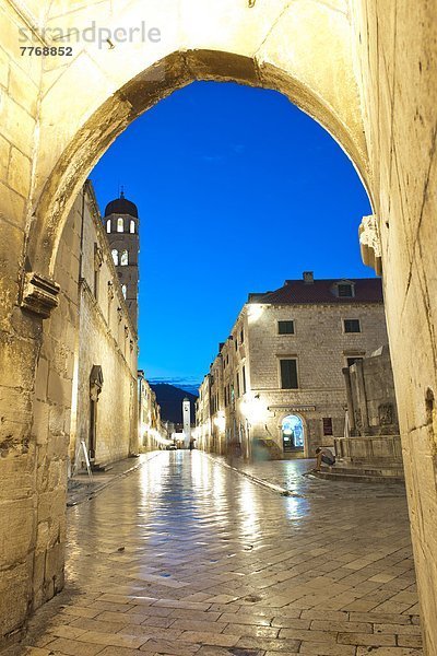 Europa  Nacht  Stadt  UNESCO-Welterbe  Glocke  Kroatien  Dubrovnik  Kloster  alt