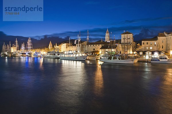 Europa Nacht Stadt Boot Dock Adriatisches Meer Adria Kroatien Trogir