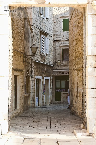 Kopfsteinpflaster  Europa  Straße  Eingang  UNESCO-Welterbe  Kroatien  Dalmatien  Trogir