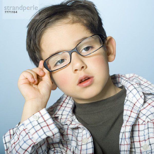 Bildnis des kleinen Jungen mit Brille