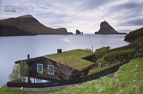 Europa Tradition Wohnhaus Dänemark Dorf Gras Dach Färöer-Inseln