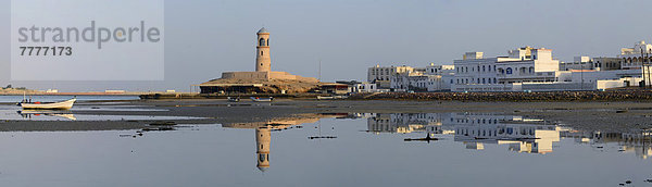 Al-Ayjah Leuchtturm am Eingang der Lagune von Sur