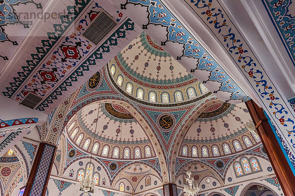 Mosaik-Kuppeln  Merkez Kuelliye Moschee von Manavgat