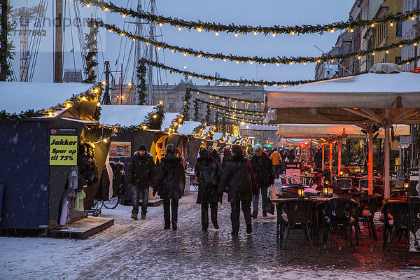 Weihnachtsmarkt im Nyhavn