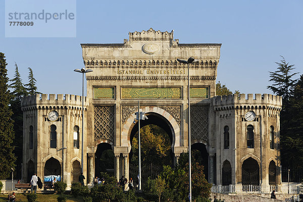 Tor der Universität  Beyazit Meydani  Beyazit-Platz