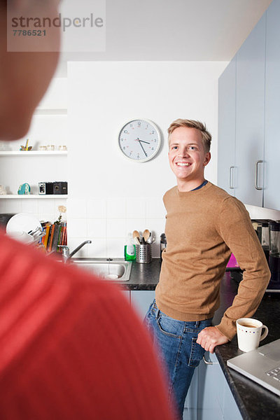 Student in der Küche