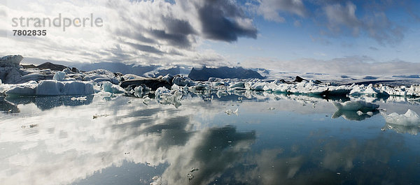 Eisberge auf dem Jökulsarlon Gletschersee