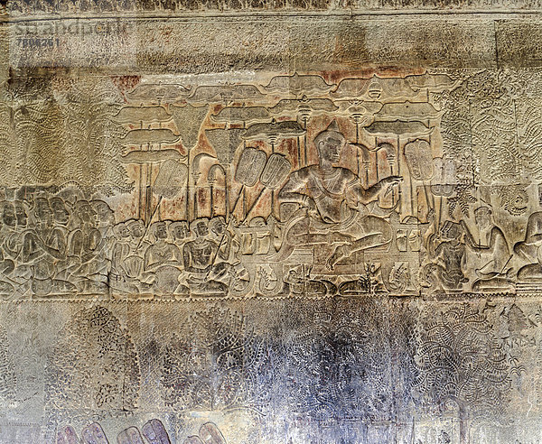 König Suryavarman II hält Hof  Relief aus Sandstein im Tempel Angkor Wat  UNESCO-Weltkulturerbe