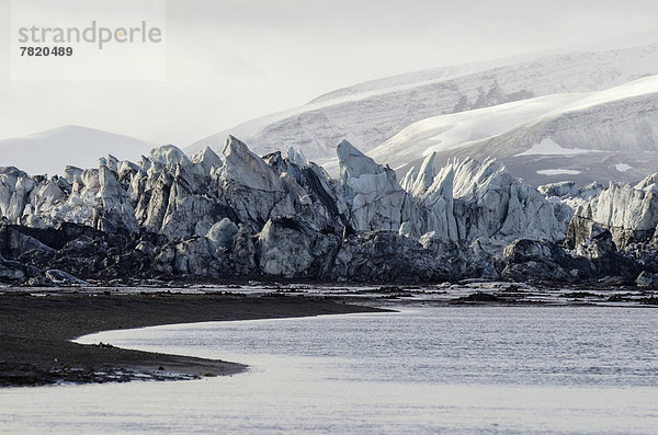 Detailansicht des Nathorstbreen  ein Surge-Gletscher oder galoppierender Gletscher  drei Jahre nach der Surge
