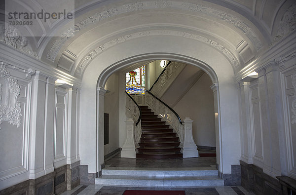 Berlin Hauptstadt Gebäude Halle Geschichte reparieren