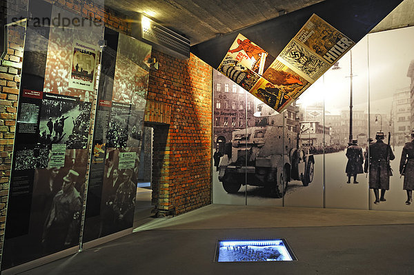 Ausstellungsraum  Dauerausstellung Faszination der Gewalt  Dokumentationszentrum Reichsparteitagsgelände