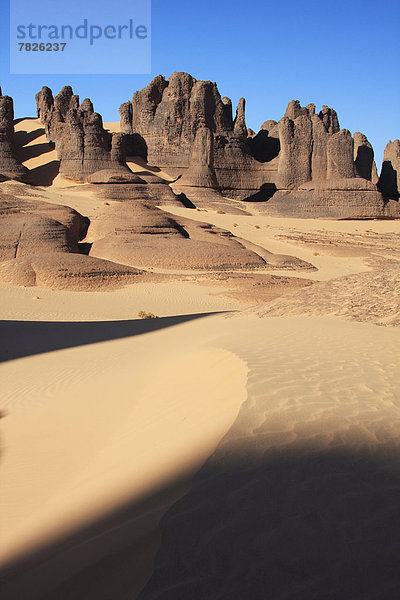 Nordafrika  Felsformation  Felsbrocken  Wüste  Natur  Sand  Düne  Sahara  Afrika  Algerien