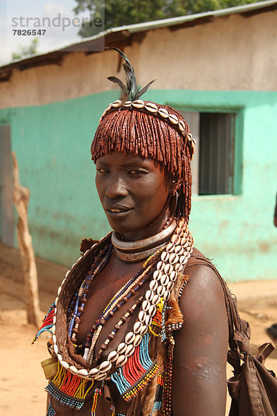 Portrait  Frau  Tradition  Kopfschmuck  Halskette  Kette  Ethnisches Erscheinungsbild  Afrika  Äthiopien  Collier  Volksstamm  Stamm