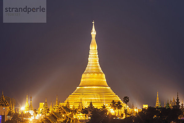 beleuchtet  Nacht  Myanmar  Asien  Abenddämmerung  Pagode  Shwedagon Pagode  Stupa