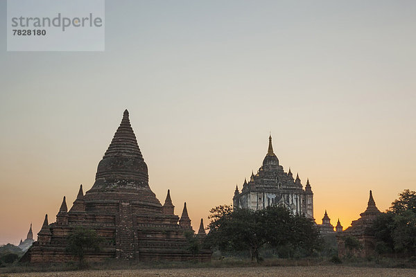Sonnenaufgang  Morgendämmerung  ernst  Myanmar  Tempel  Asien