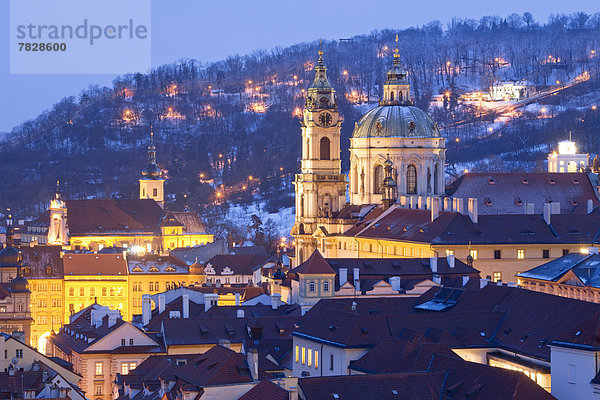 Dach  Prag  Hauptstadt  Winter  klein  Kirche  Viertel Menge