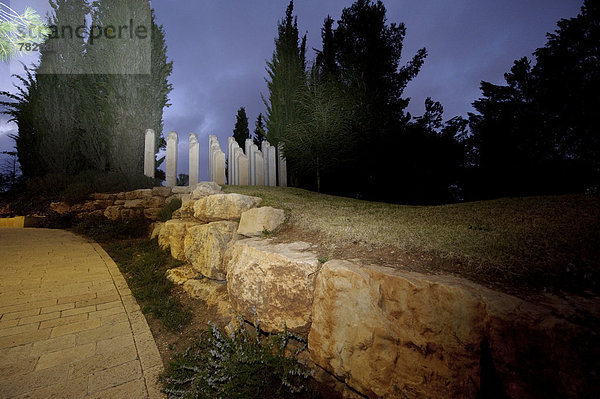 Denkmal  Jerusalem  Hauptstadt  Skulptur  Naher Osten  Judentum  Denkmal für die ermordeten Juden Europas  Holocaust-Mahnmal  Israel