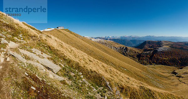 Trentino Südtirol  Europa  Berg  Landschaft  Hügel  Restaurant  Feld  Herbst  Wiese  Italien