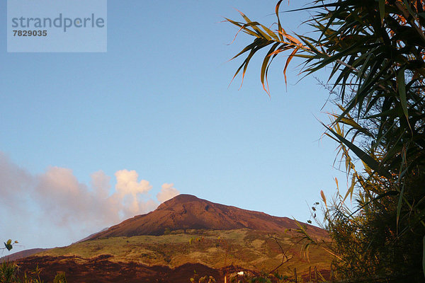 Europa  Morgen  Vulkan  Insel  Italien  Liparische Inseln  Äolischen Inseln  Stromboli