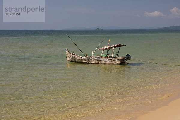 Strand  Küste  niemand  Boot  Meer  Insel  Sandstrand  Asien  Fischerboot  Vietnam  vietnamesisch