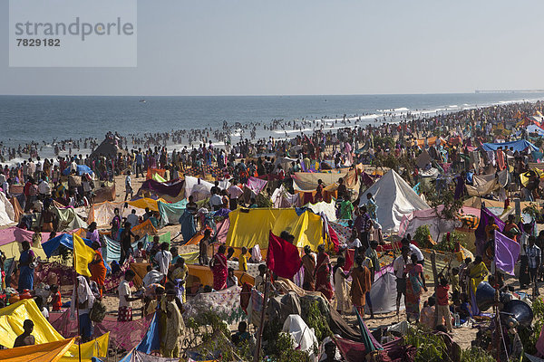 Mensch  Menschen  Fest  festlich  Strand  Menschenmenge  bunt  Festival  Asien  Indien  Mamallapuram  Tamil Nadu