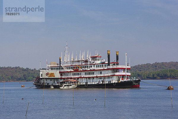 Tradition  fließen  Reise  Großstadt  Spiel  Boot  bunt  Fluss  Geld  Casino  Tourismus  Asien  Spaß  Goa  Indien