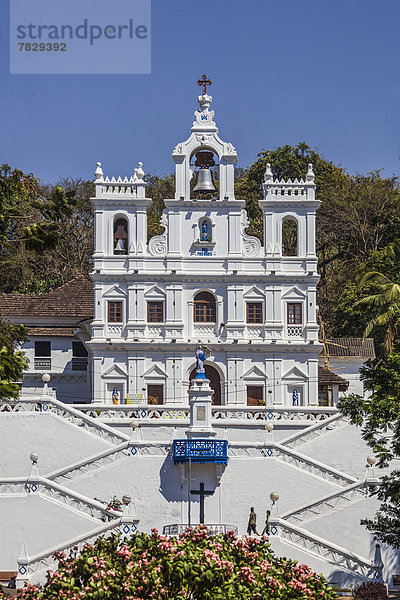 Großstadt  weiß  Architektur  Geschichte  Kirche  Religion  Asien  Goa  Indien  Portugal