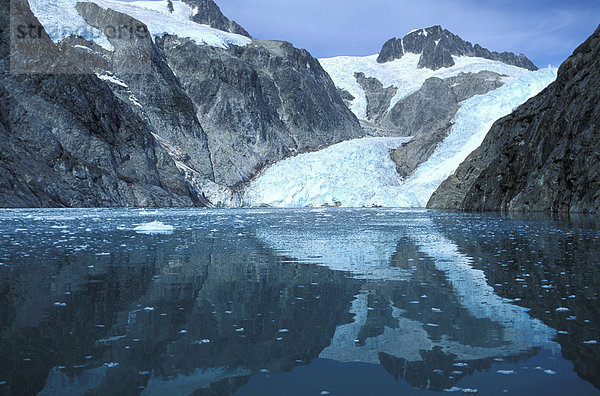 Vereinigte Staaten von Amerika  USA  Kälte  Nationalpark  Felsbrocken  Berg  Ruhe  Beauty  Spiegelung  Eis  Kenai-Fjords-Nationalpark  Alaska  Reflections  Schnee