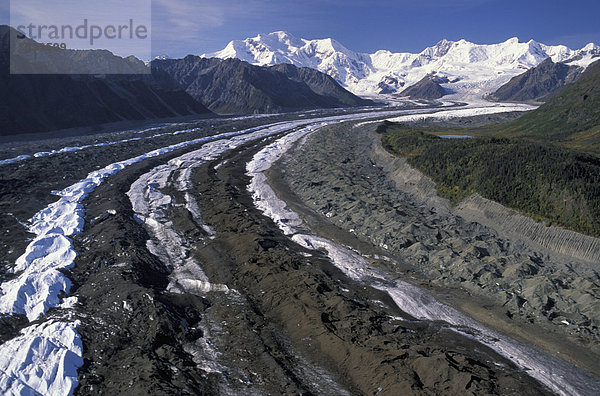 Vereinigte Staaten von Amerika  USA  Nationalpark  Schnee  Berg  Tal  Eis  Wrangell-St.-Elias-Nationalpark  Mount Saint Elias  Luftbild  Alaska  gefroren
