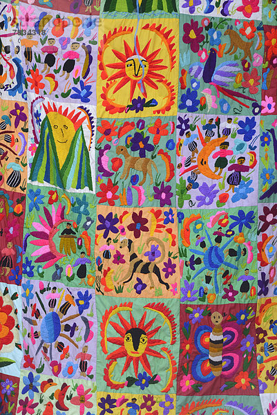 Farbaufnahme  Farbe  Decke  Stoff  Indianer  Mittelamerika  Guatemala  Markt  Maya  Solola