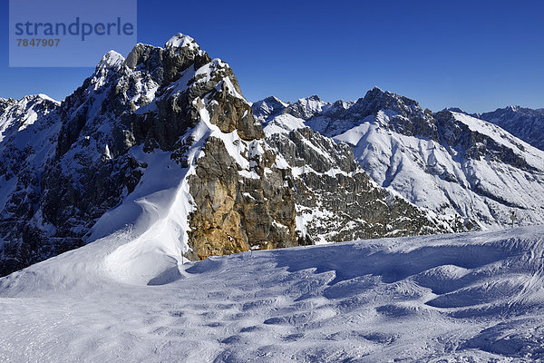 Germany  Bavaria  View of Karwendel Mountains