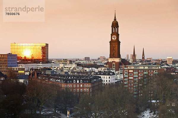 Deutschland  Hamburg  Blick auf das Stadtleben
