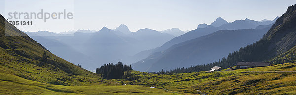Österreich  Vorarlberg  Blick auf die Kanisfluh im Bregenzerwald