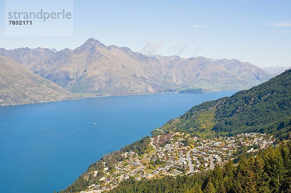 Berg  See  Pazifischer Ozean  Pazifik  Stiller Ozean  Großer Ozean  neuseeländische Südinsel  Neuseeland  Otago  Queenstown