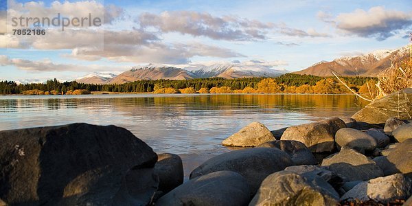 Farbaufnahme  Farbe  Sonnenuntergang  See  Herbst  Pazifischer Ozean  Pazifik  Stiller Ozean  Großer Ozean  neuseeländische Südinsel  Neuseeland