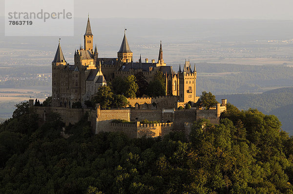 Burg Hohenzollern  Schwäbische Alb  Baden-Württemberg  Deutschland