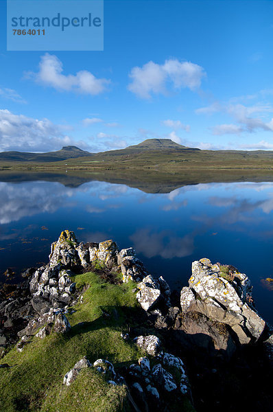Loch Dunvegan  Isle of Skye  Scotland  Großbritannien