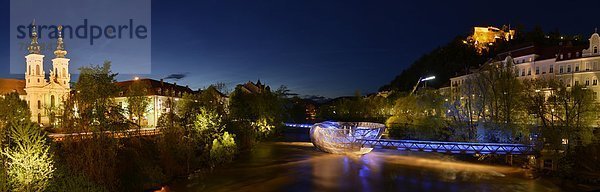 Murinse und Schloßberg in Graz zur blauen Stunde  Steiermark  Österreich