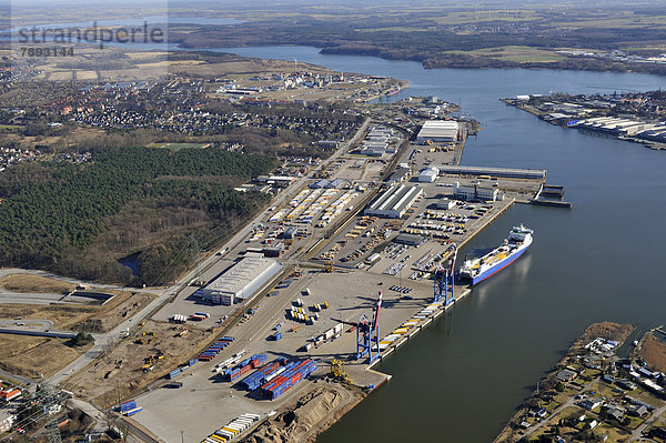 Luftbild  Seelandkai im Lübecker Hafen
