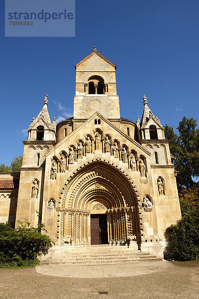 Rekonstruktion der Ják-Kirche an der Burg Vajdahunyad  Budapest  Ungarn  Europa