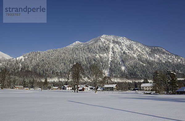 Winter Morgen Dorf Walchensee