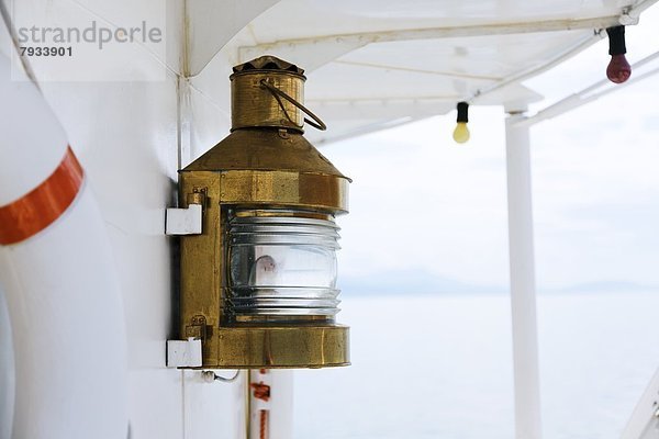 Lampe auf einem Dampfschiff