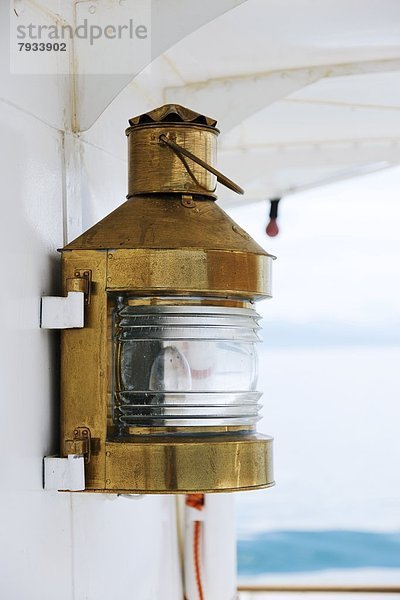 Lampe auf einem Dampfschiff