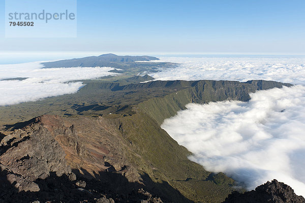 Aussicht am Berg Piton des Neiges in Richtung Vulkan Piton de la Fournaise
