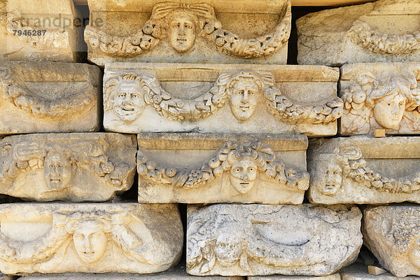 Antike Reliefs