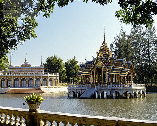Phra Thinang Aisawan Thippayat-Pavillon  Sommerpalast der Königsfamilie