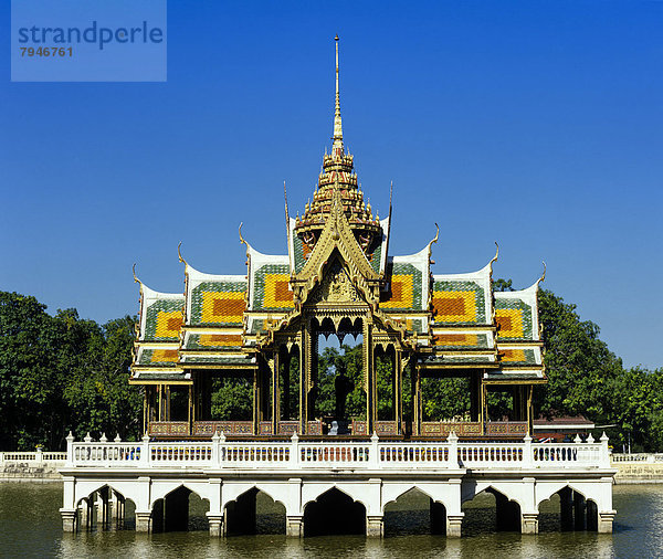 Phra Thinang Aisawan Thippayat-Pavillon  Sommerpalast der Königsfamilie