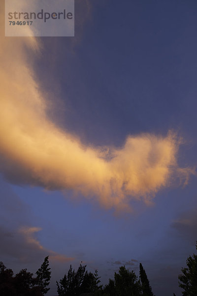 Wolkenformation im Abendlicht